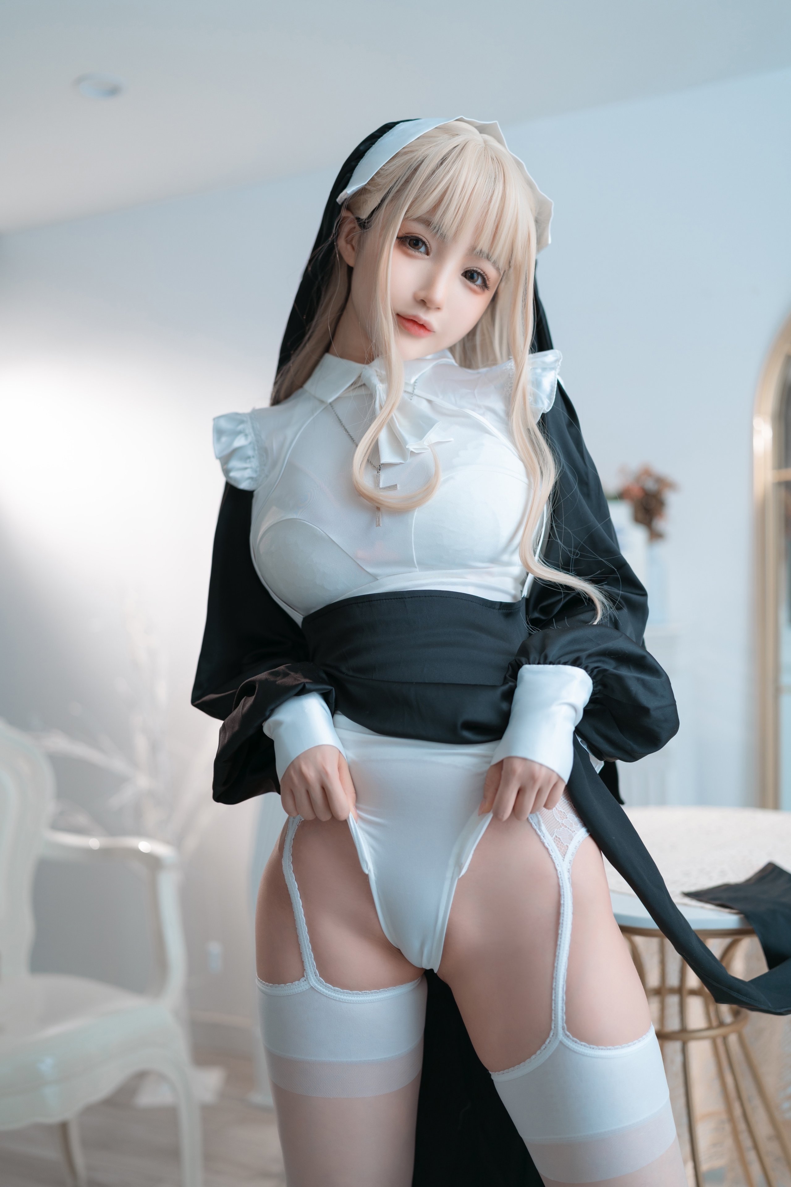 Đọc truyện hentai Tuyển tập Albums siêu phẩm Cosplay - Chap 771 - Sakurai Nene - Nun