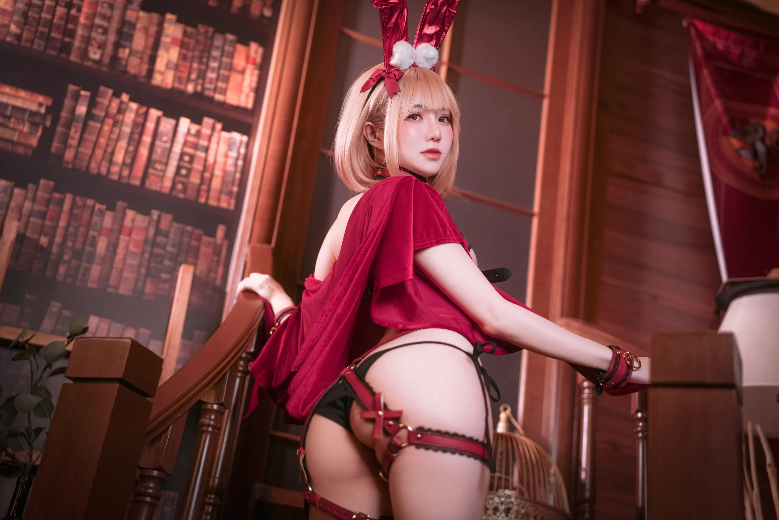 Đọc truyện hentai Tuyển tập Albums siêu phẩm Cosplay - Chap 1073 - Sally Dorasnow - Red Riding Hood
