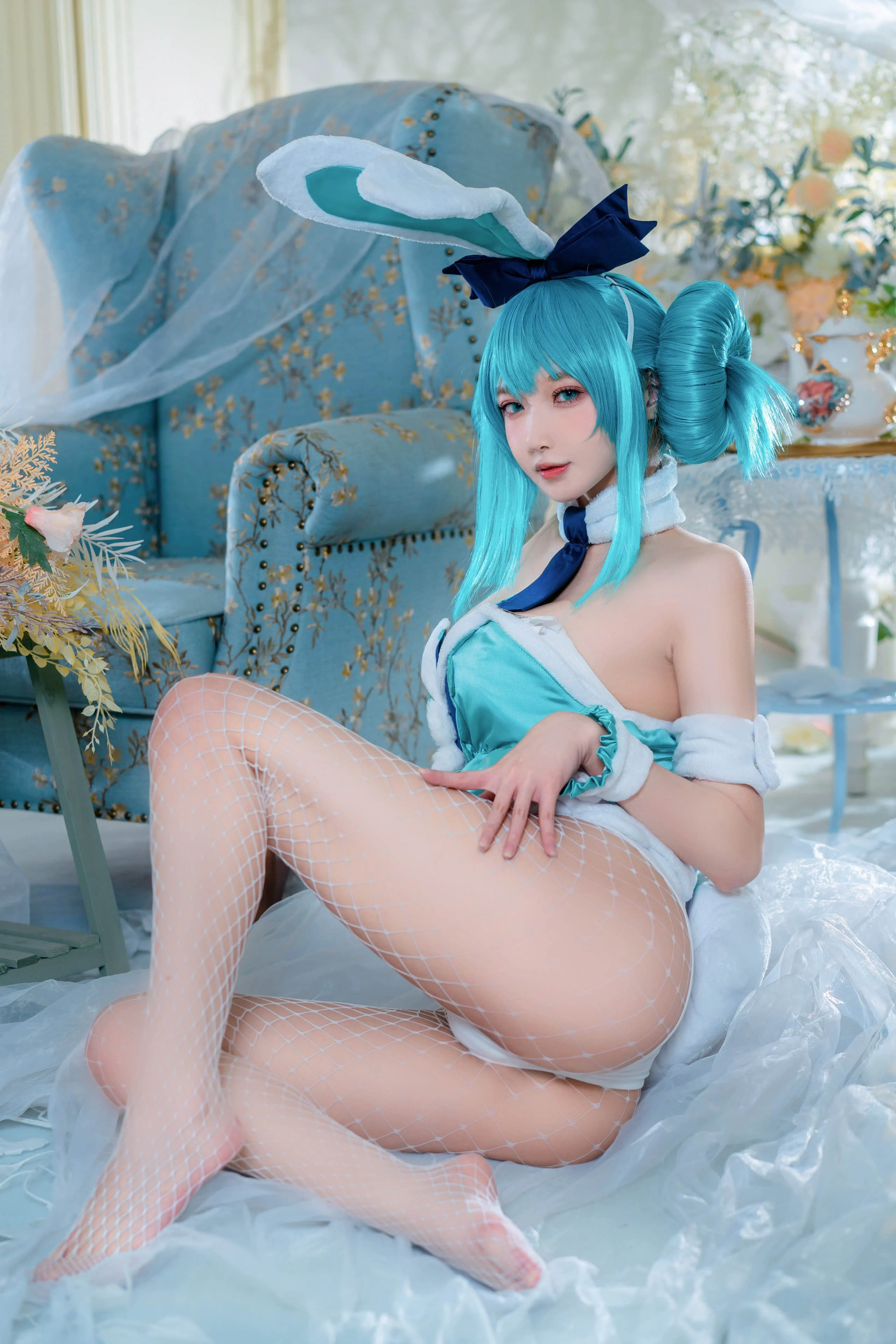 Đọc truyện hentai Tuyển tập Albums siêu phẩm Cosplay - Chap 842 - A Bao is also a bunny girl - NO.30 White Rabbit Miku