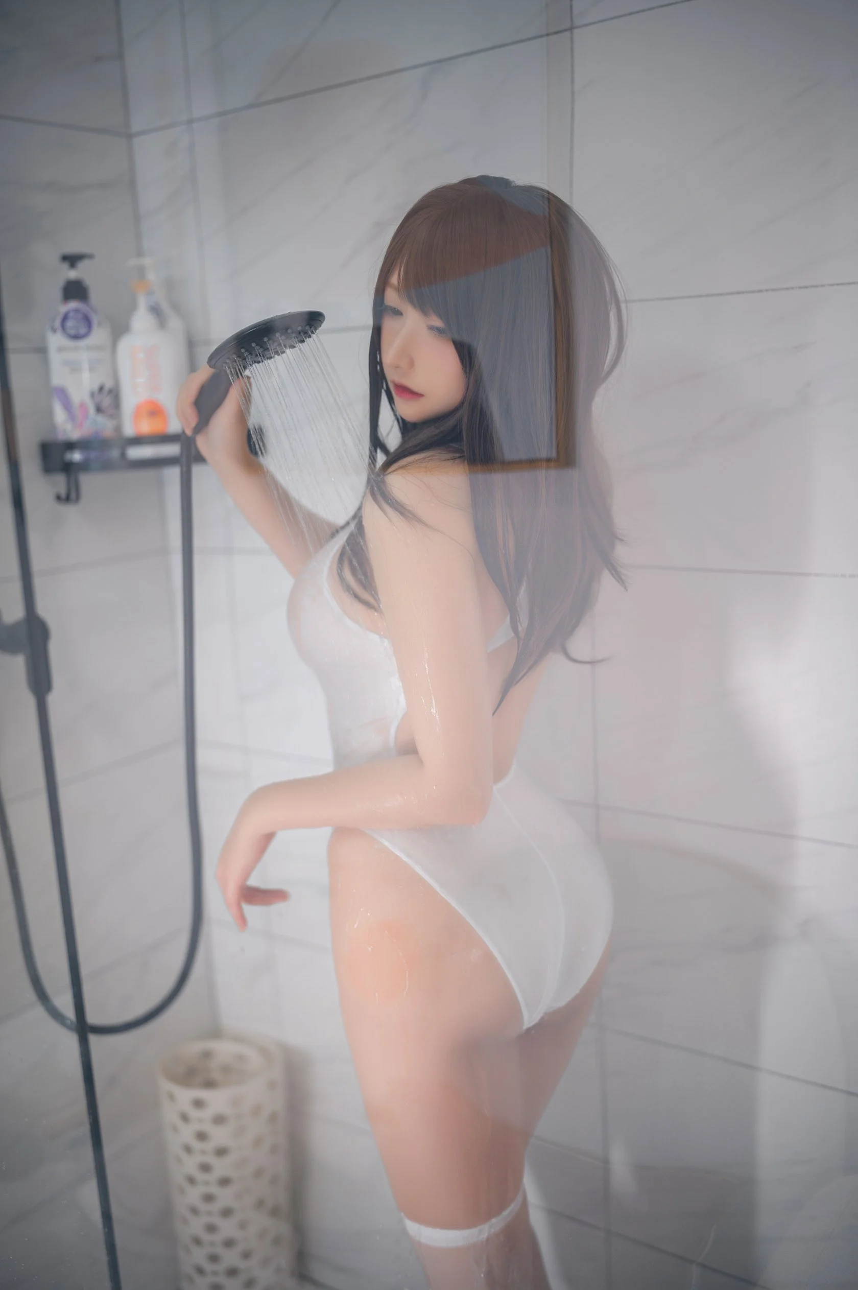 Đọc truyện hentai Tuyển tập Albums siêu phẩm Cosplay - Chap 958 - [Nian Nian_D] White swimming competition + milky zombie selfie + Dafeng + Prince Eugen of Azure Lane