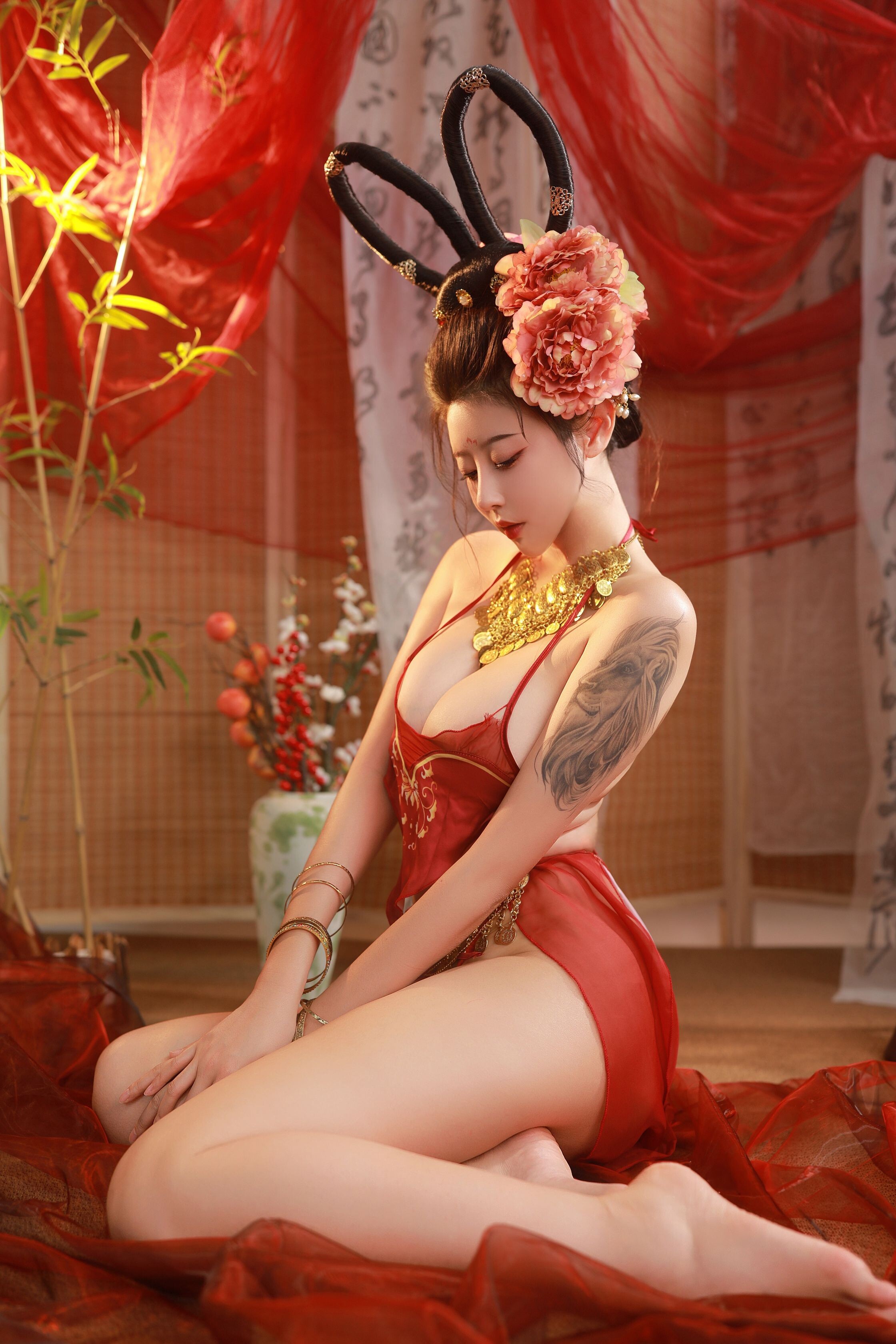 Đọc truyện hentai Tuyển tập Albums siêu phẩm Cosplay - Chap 962 - Naixichannice - Red Tent Dance