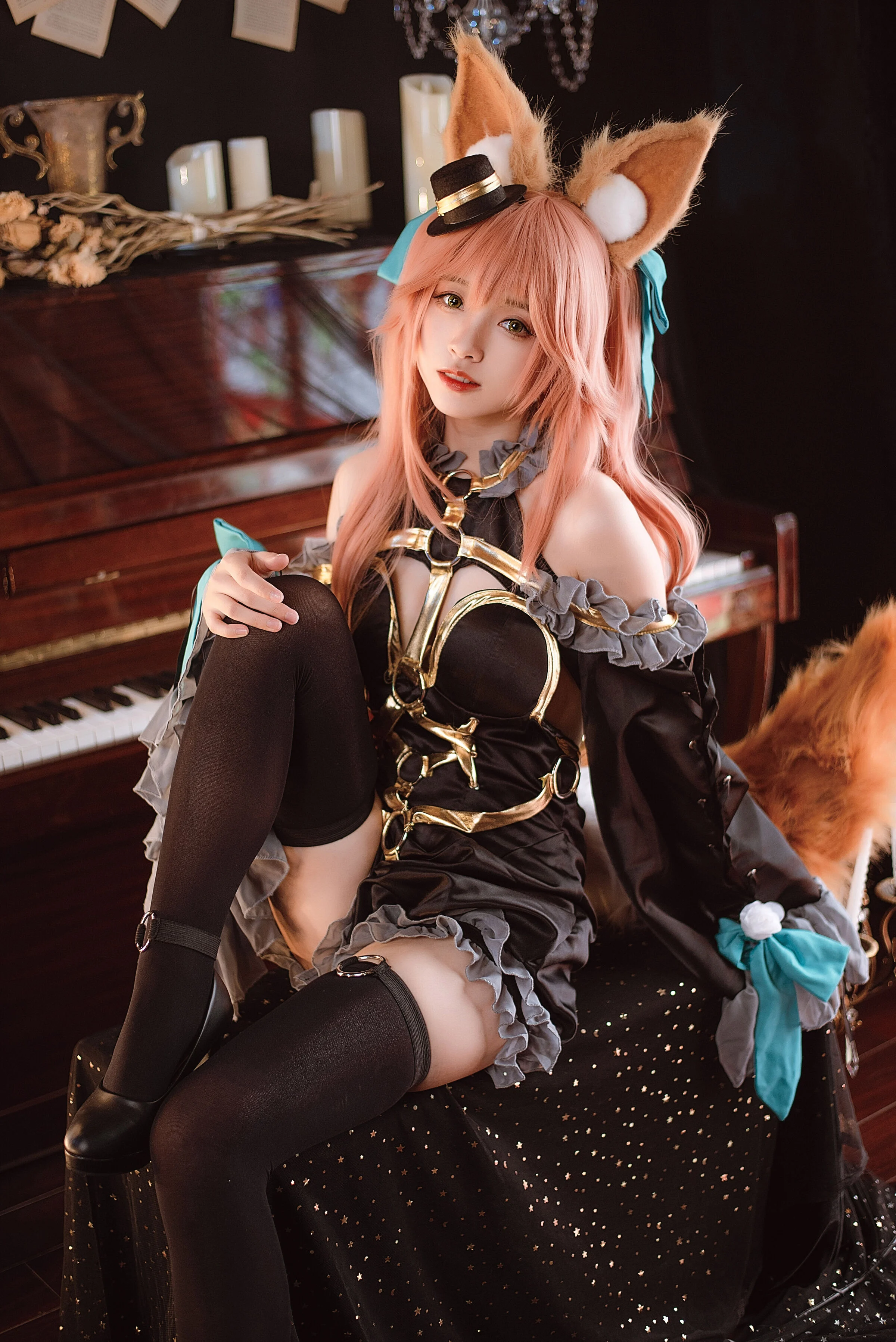 Đọc truyện hentai Tuyển tập Albums siêu phẩm Cosplay - Chap 499 - Big Curls and Small Curls - Tamamonomae is Black Magic Costume