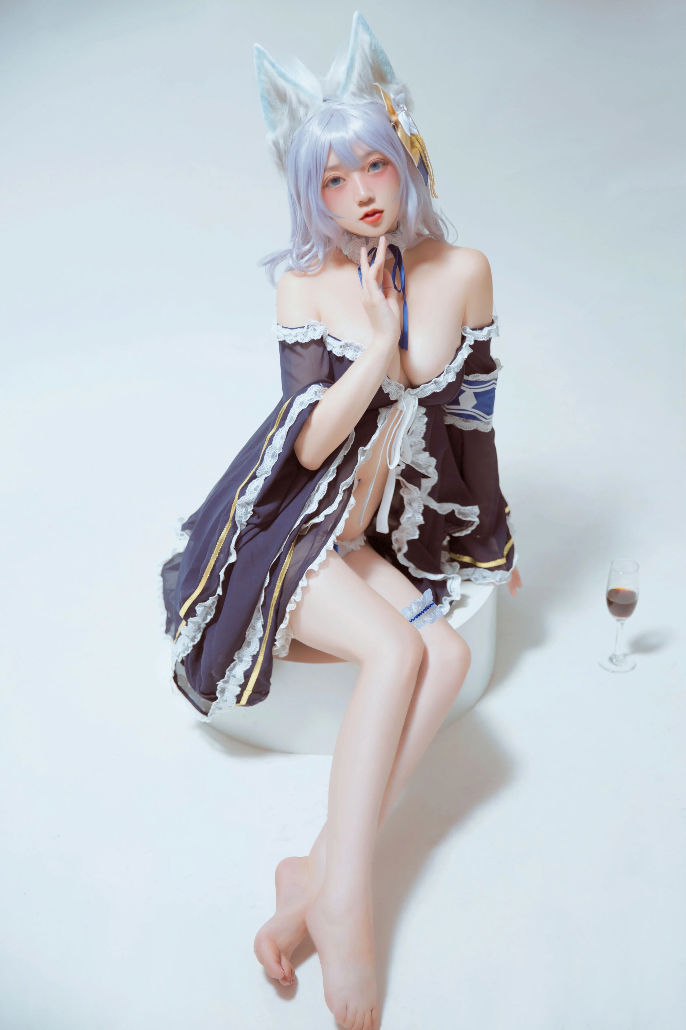 Đọc truyện hentai Tuyển tập Albums siêu phẩm Cosplay - Chap 585 - Ruby dip sauce Meimei - Azur Lane Shinano painter pajamas