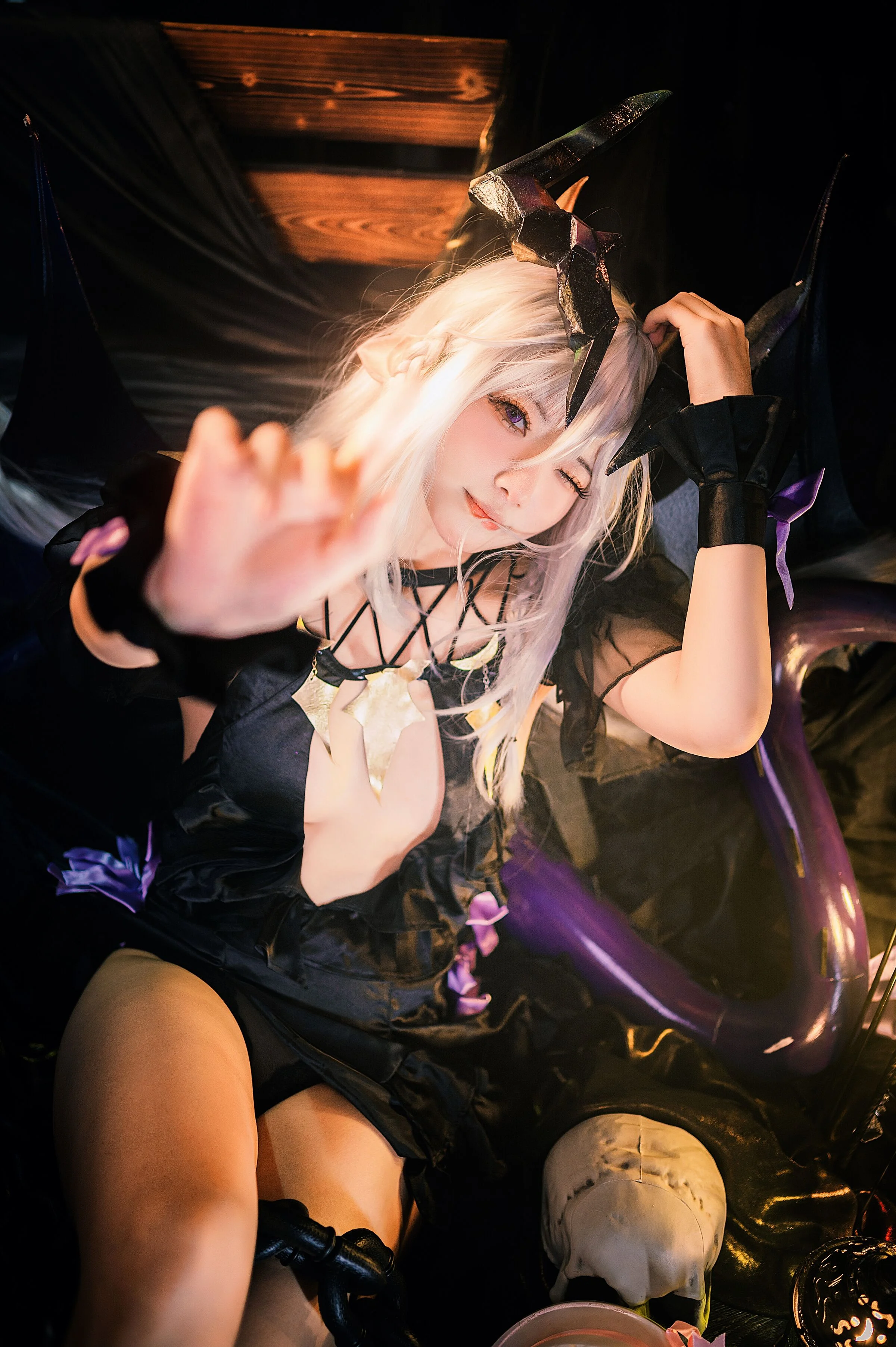 Đọc truyện hentai Tuyển tập Albums siêu phẩm Cosplay - Chap 603 - Yi Miaojun - Clover Theater Valrhona