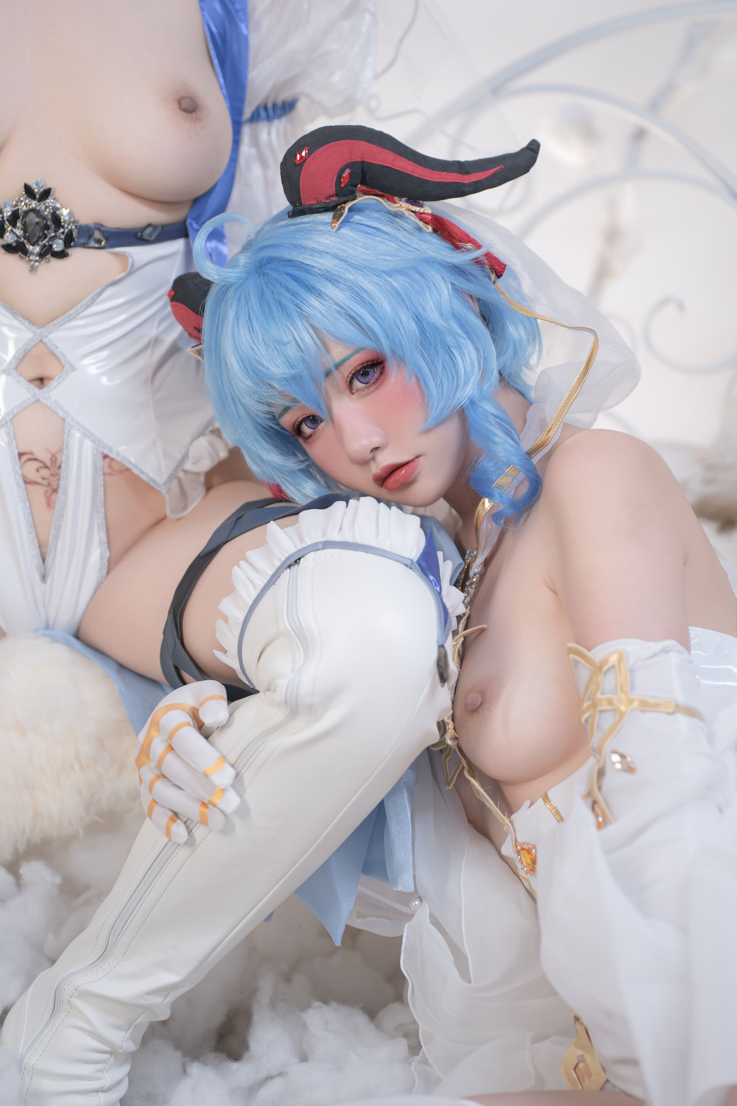 Đọc truyện hentai Tuyển tập Albums siêu phẩm Cosplay - Chap 489 - Crash Girl Meow Xiaoji & Yunshao - Genshin Impact Bride: Eula & Ganyu
