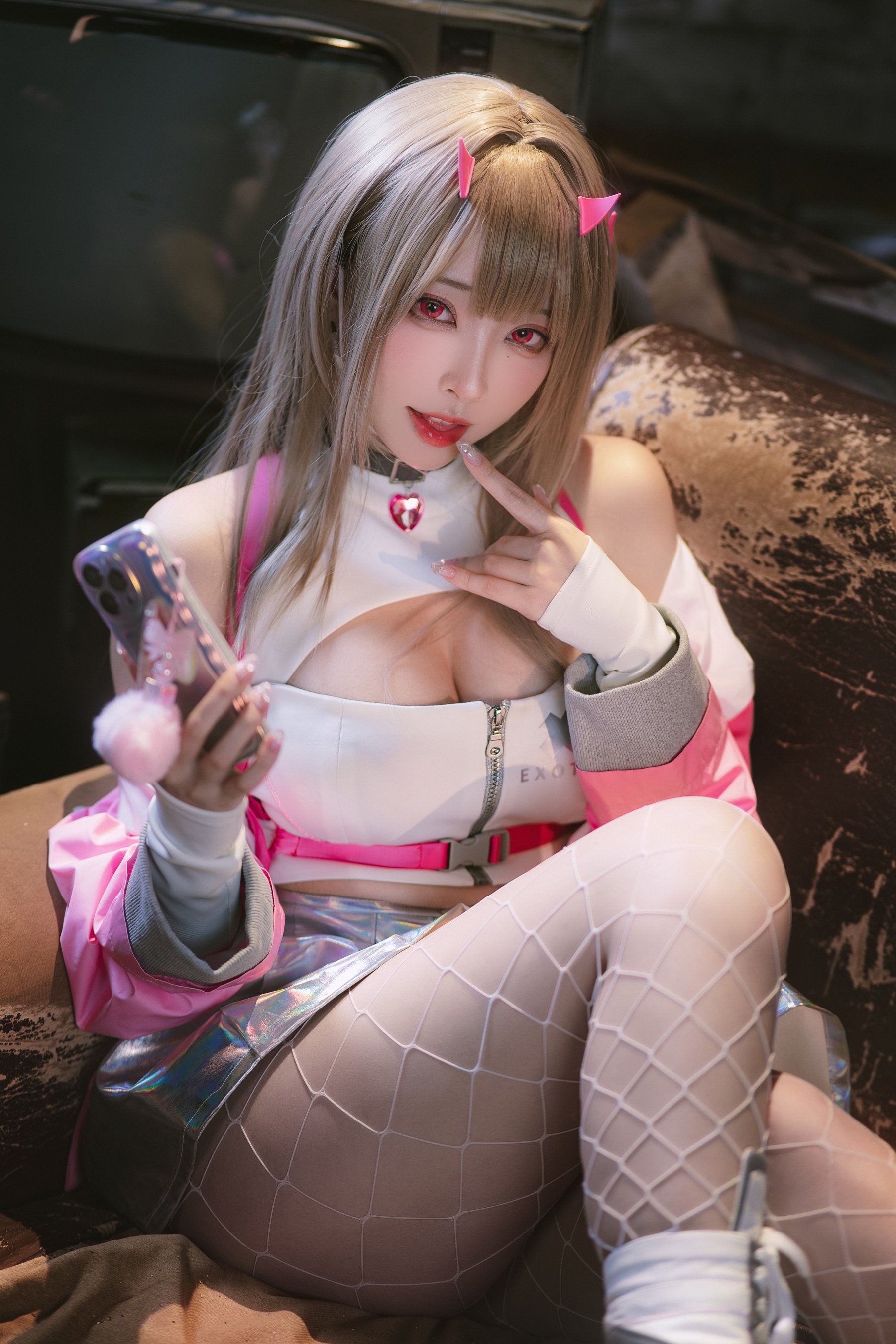 Đọc truyện hentai Tuyển tập Albums siêu phẩm Cosplay - Chap 338 - Sakura Miyamoto - Viper
