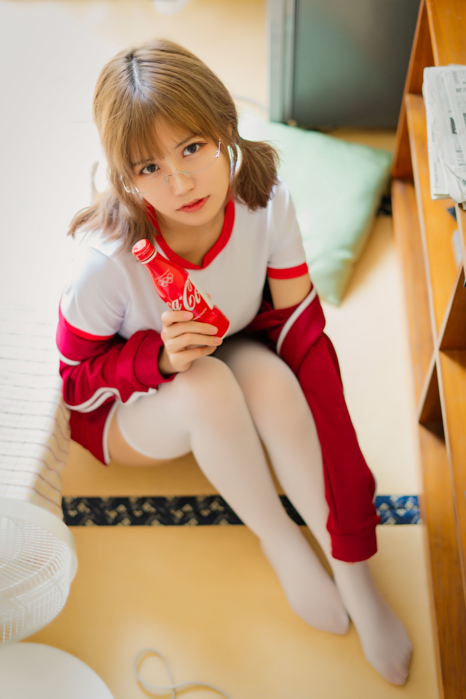 Đọc truyện hentai Tuyển tập Albums siêu phẩm Cosplay - Chap 734 - [Chiyoko Ogura] Red gymnastics suit