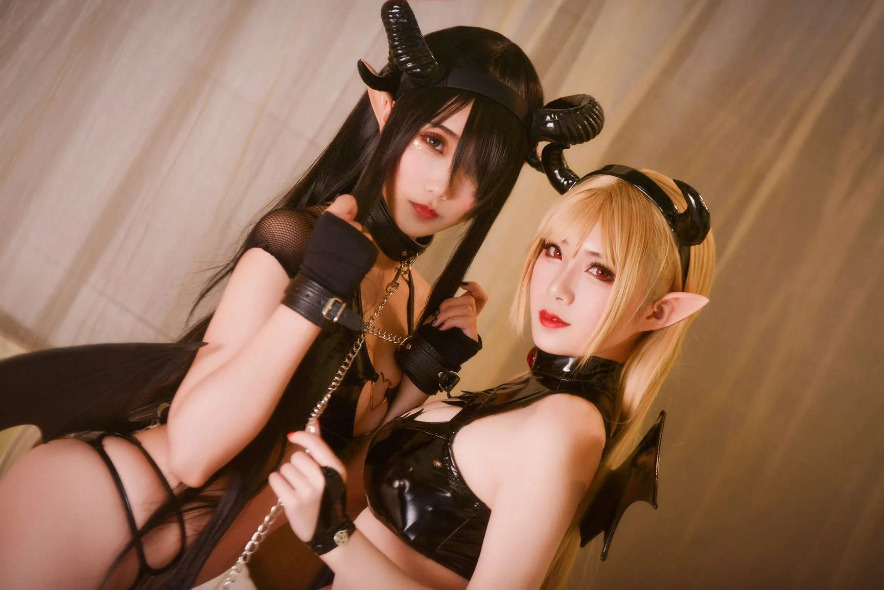 Đọc truyện hentai Tuyển tập Albums siêu phẩm Cosplay - Chap 170 - [Xiao Meiyan (Ba Mama Xiao Moyan)] Bộ sưu tập đôi Succubus số 007