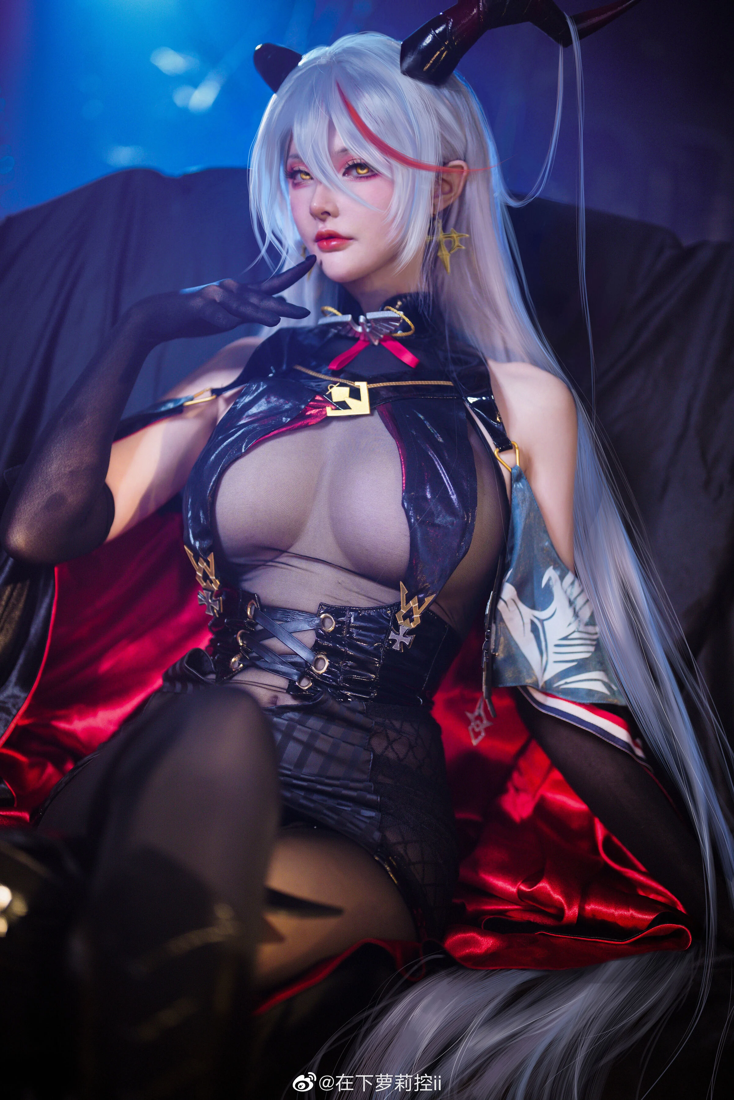Đọc truyện hentai Tuyển tập Albums siêu phẩm Cosplay - Chap 498 - Egil + Prince Eugen + Louis IX + Atago (Azur Lane)