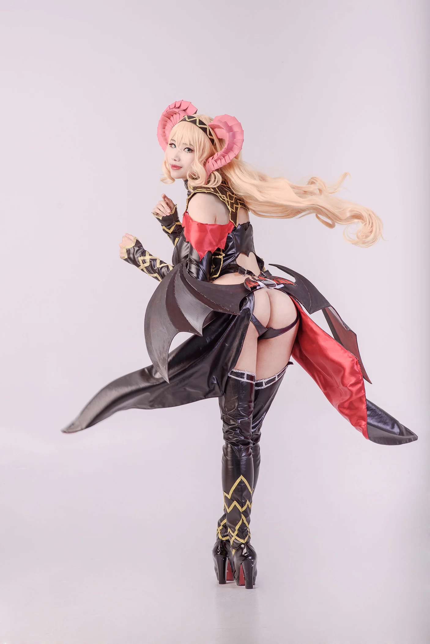 Đọc truyện hentai Tuyển tập Albums siêu phẩm Cosplay - Chap 418 - kaya huang Hsuan - Mammon