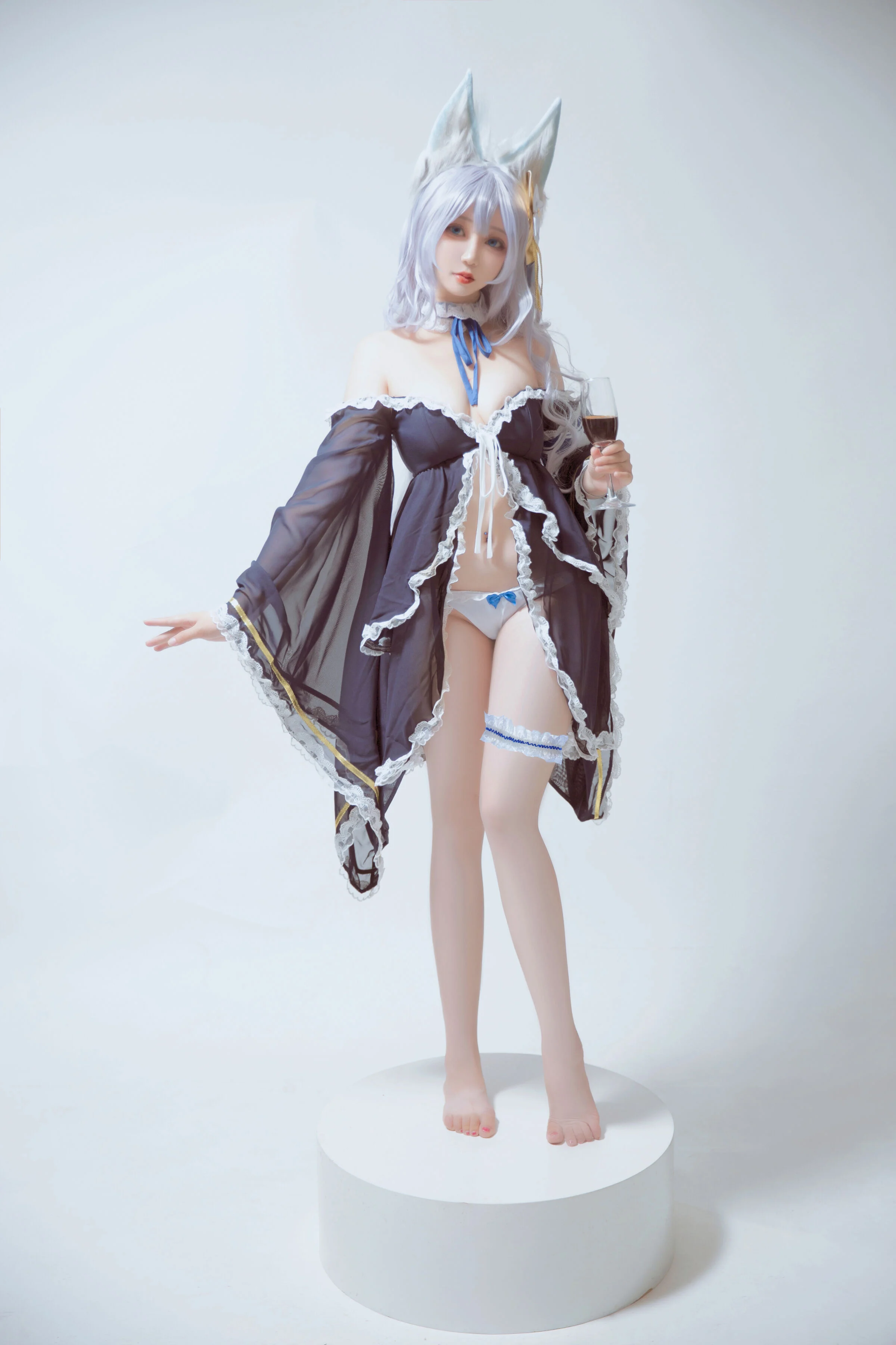 Đọc truyện hentai Tuyển tập Albums siêu phẩm Cosplay - Chap 585 - Ruby dip sauce Meimei - Azur Lane Shinano painter pajamas