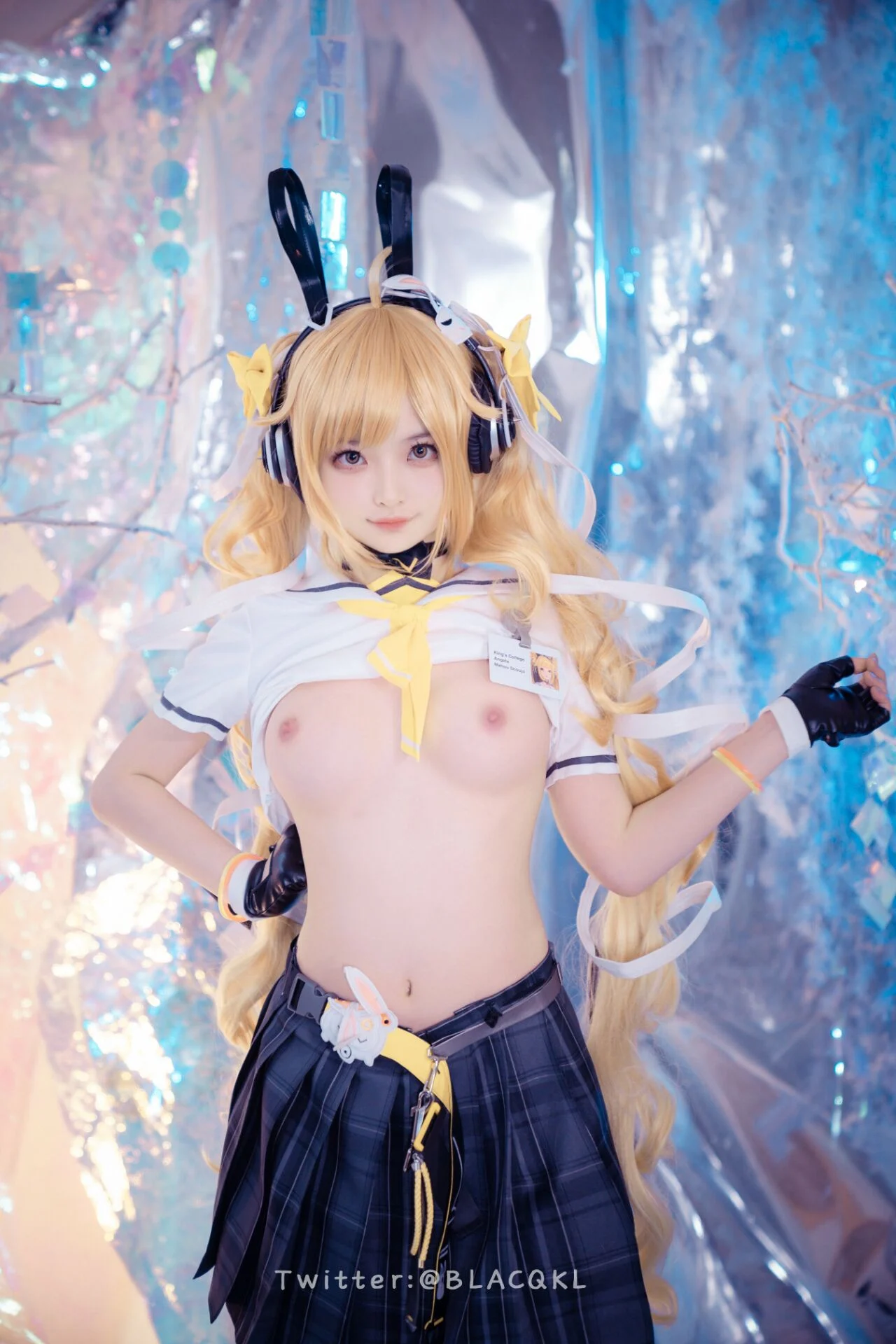Đọc truyện hentai Tuyển tập Albums siêu phẩm Cosplay - Chap 600 - Bai Li loves chocolate - Angela