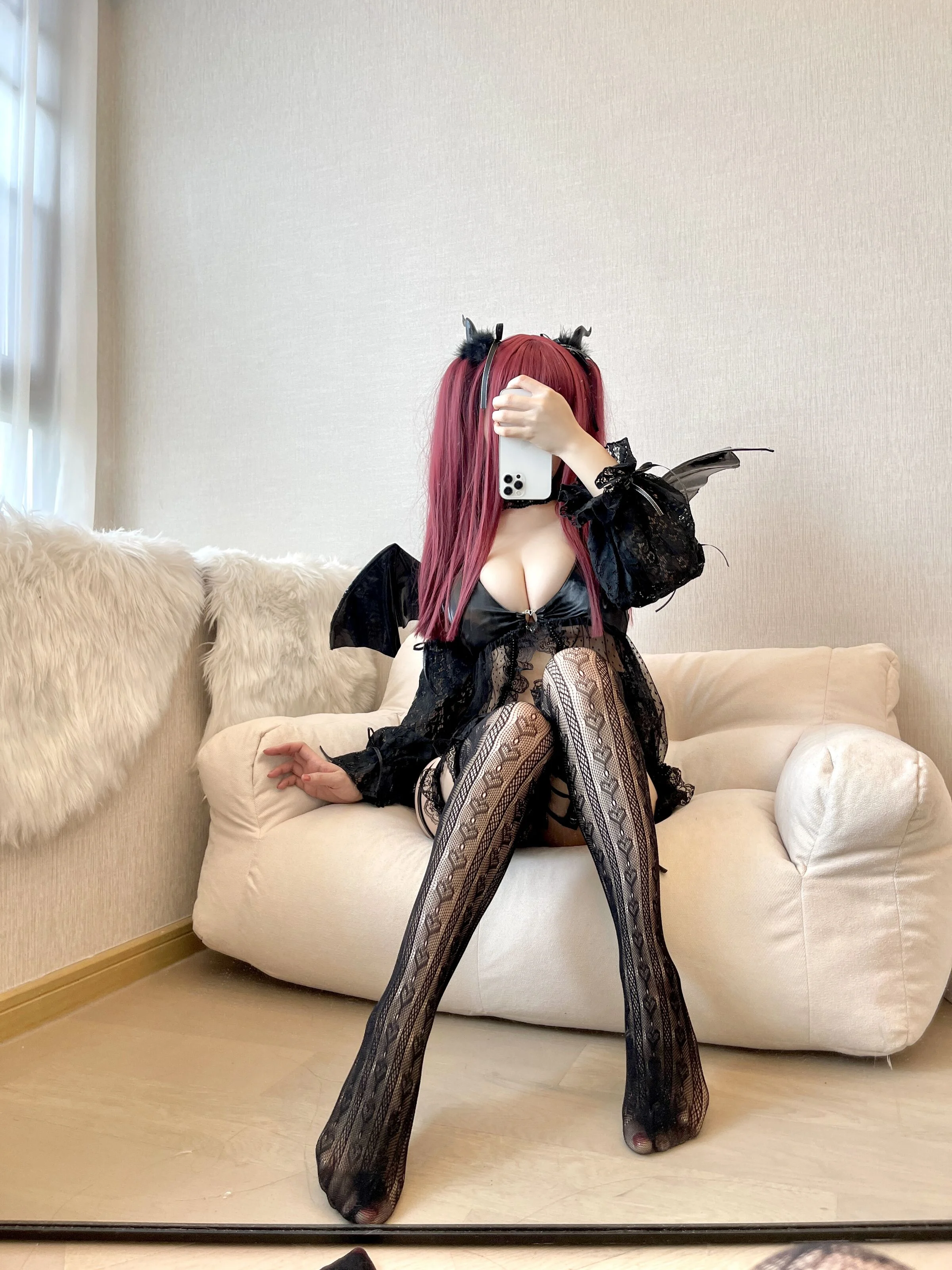 Đọc truyện hentai Tuyển tập Albums siêu phẩm Cosplay - Chap 440 - Chiyo Ogura - Dream Demon Disturbs Leeds 20p