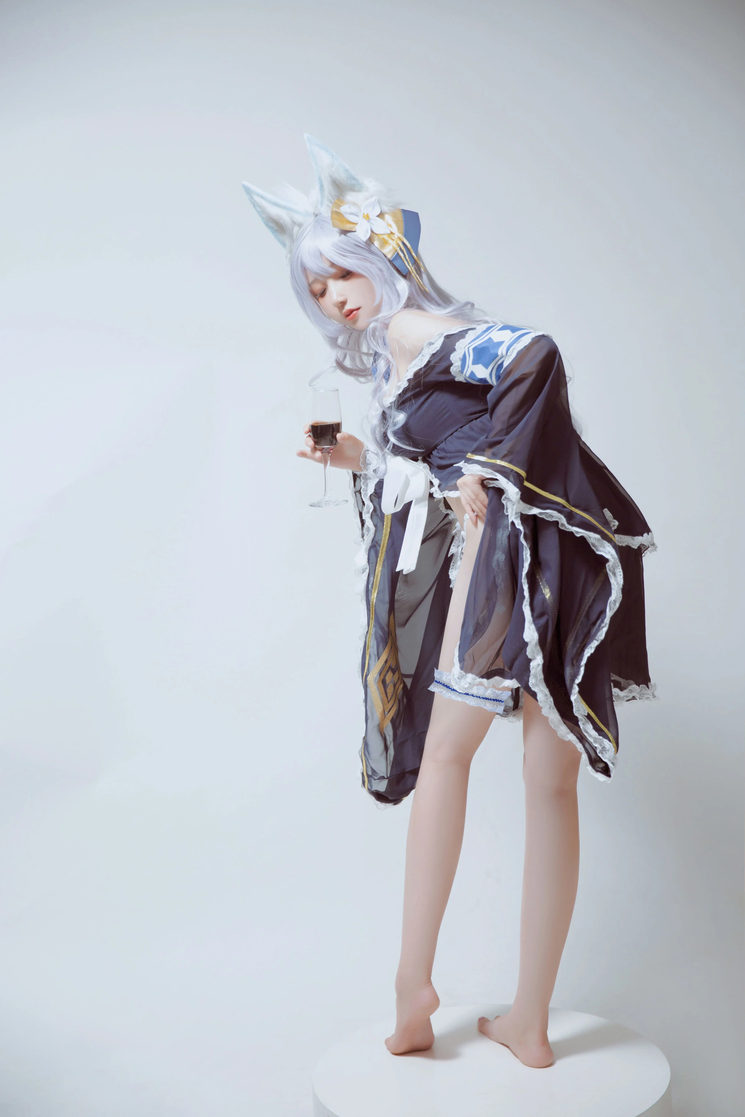 Đọc truyện hentai Tuyển tập Albums siêu phẩm Cosplay - Chap 585 - Ruby dip sauce Meimei - Azur Lane Shinano painter pajamas