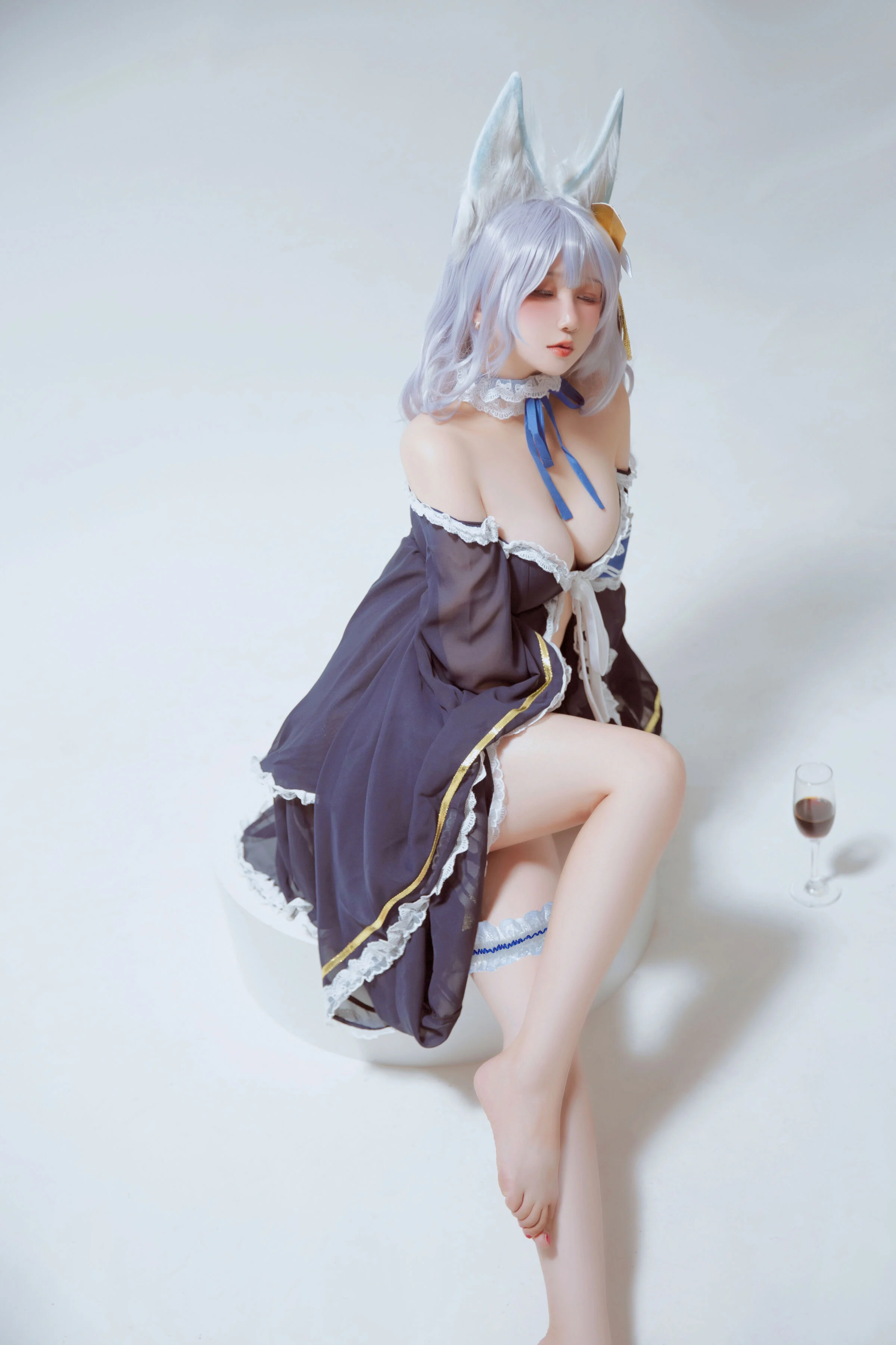 Đọc truyện hentai Tuyển tập Albums siêu phẩm Cosplay - Chap 585 - Ruby dip sauce Meimei - Azur Lane Shinano painter pajamas