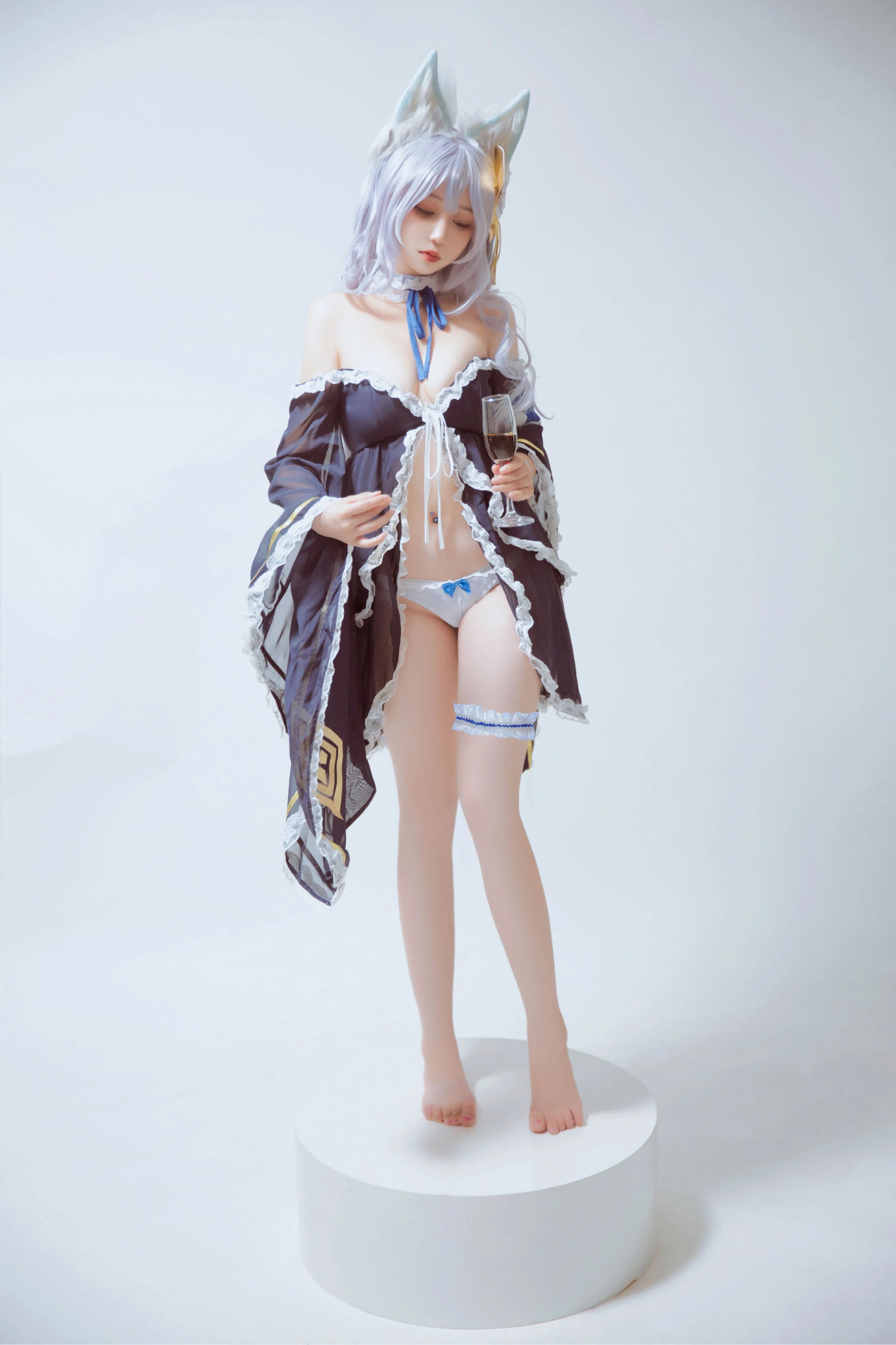 Đọc truyện hentai Tuyển tập Albums siêu phẩm Cosplay - Chap 585 - Ruby dip sauce Meimei - Azur Lane Shinano painter pajamas