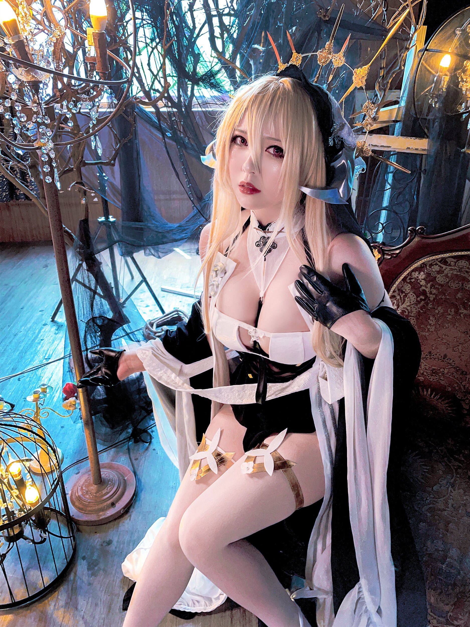 Đọc truyện hentai Tuyển tập Albums siêu phẩm Cosplay - Chap 287 - Half-Half-Child Implacable Nun