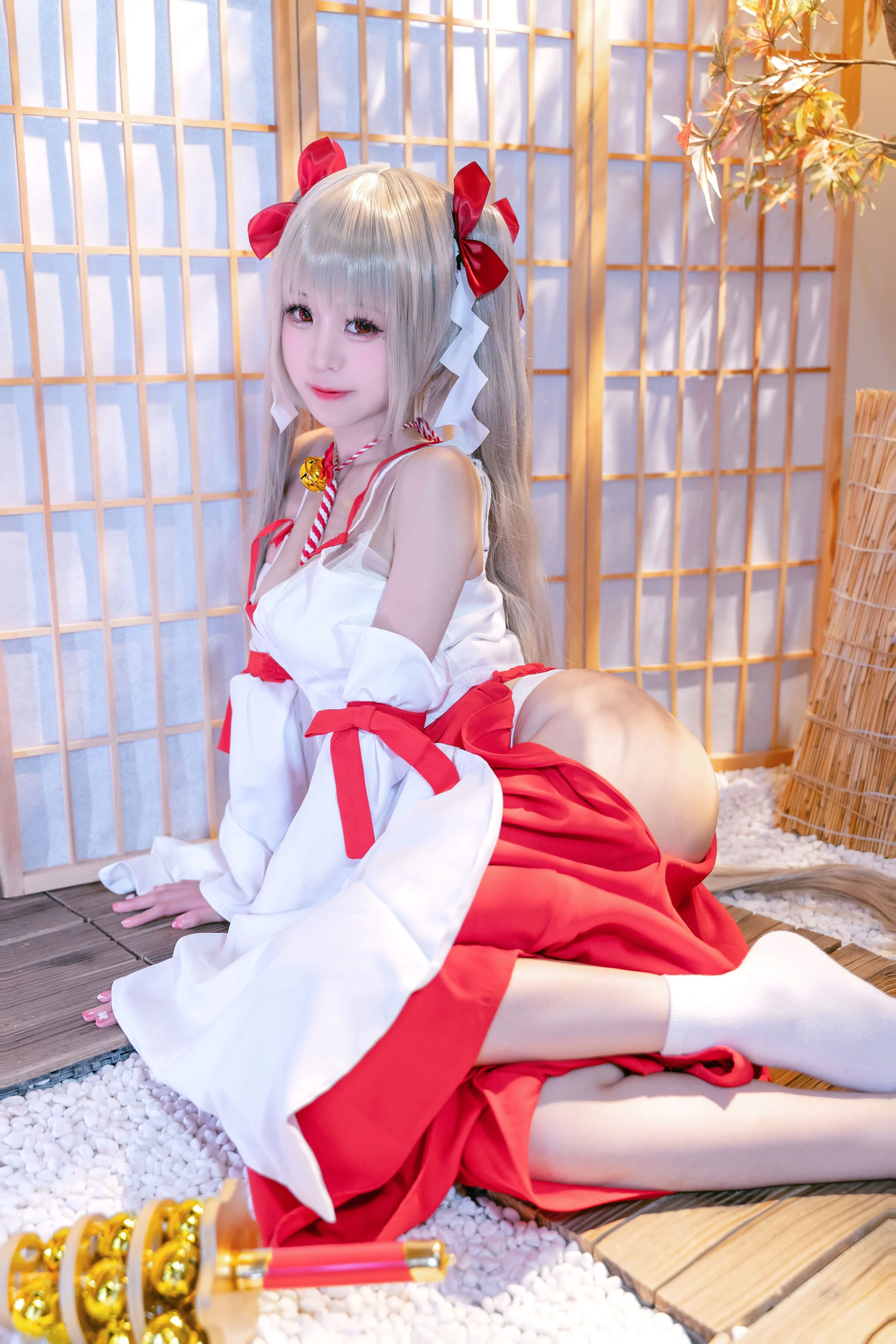 Đọc truyện hentai Tuyển tập Albums siêu phẩm Cosplay - Chap 615 - miko - Awesome witch