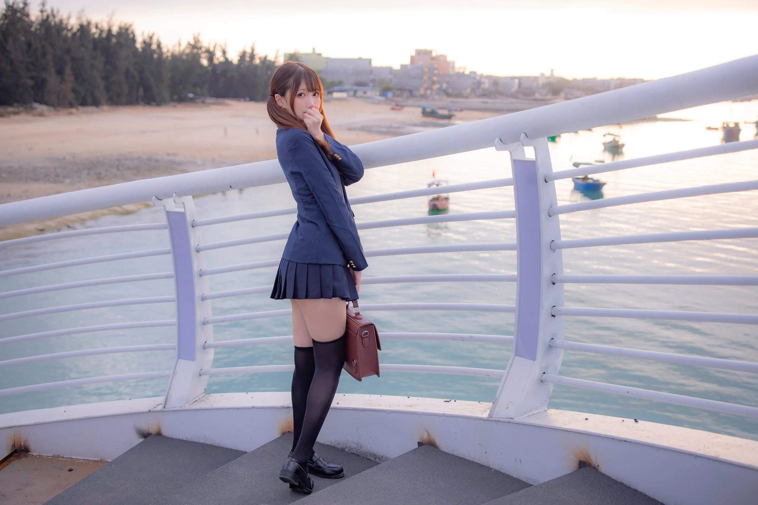 Đọc truyện hentai Tuyển tập Albums siêu phẩm Cosplay - Chap 360 - [Nagisa monster cat] Sau giờ học