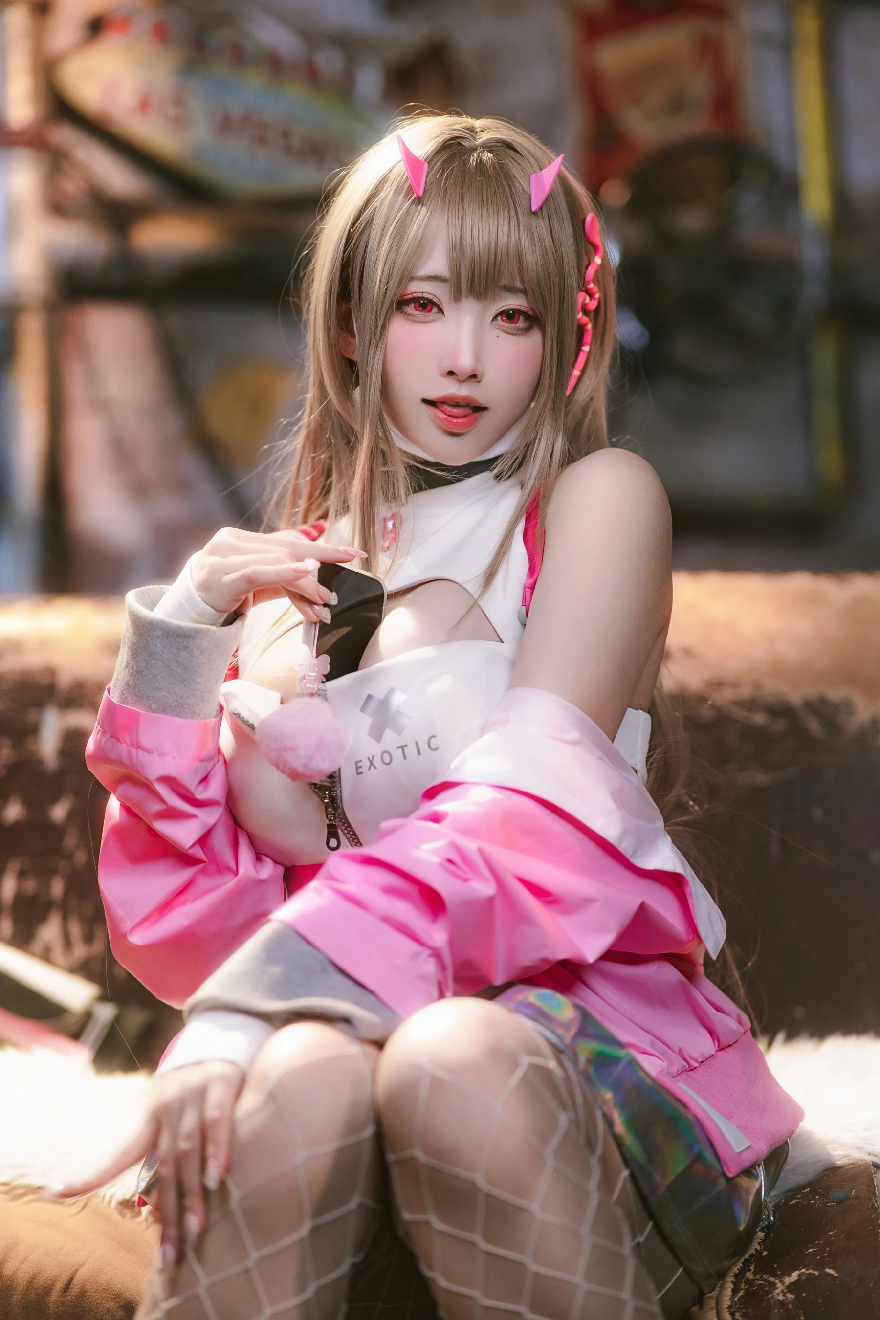 Đọc truyện hentai Tuyển tập Albums siêu phẩm Cosplay - Chap 338 - Sakura Miyamoto - Viper