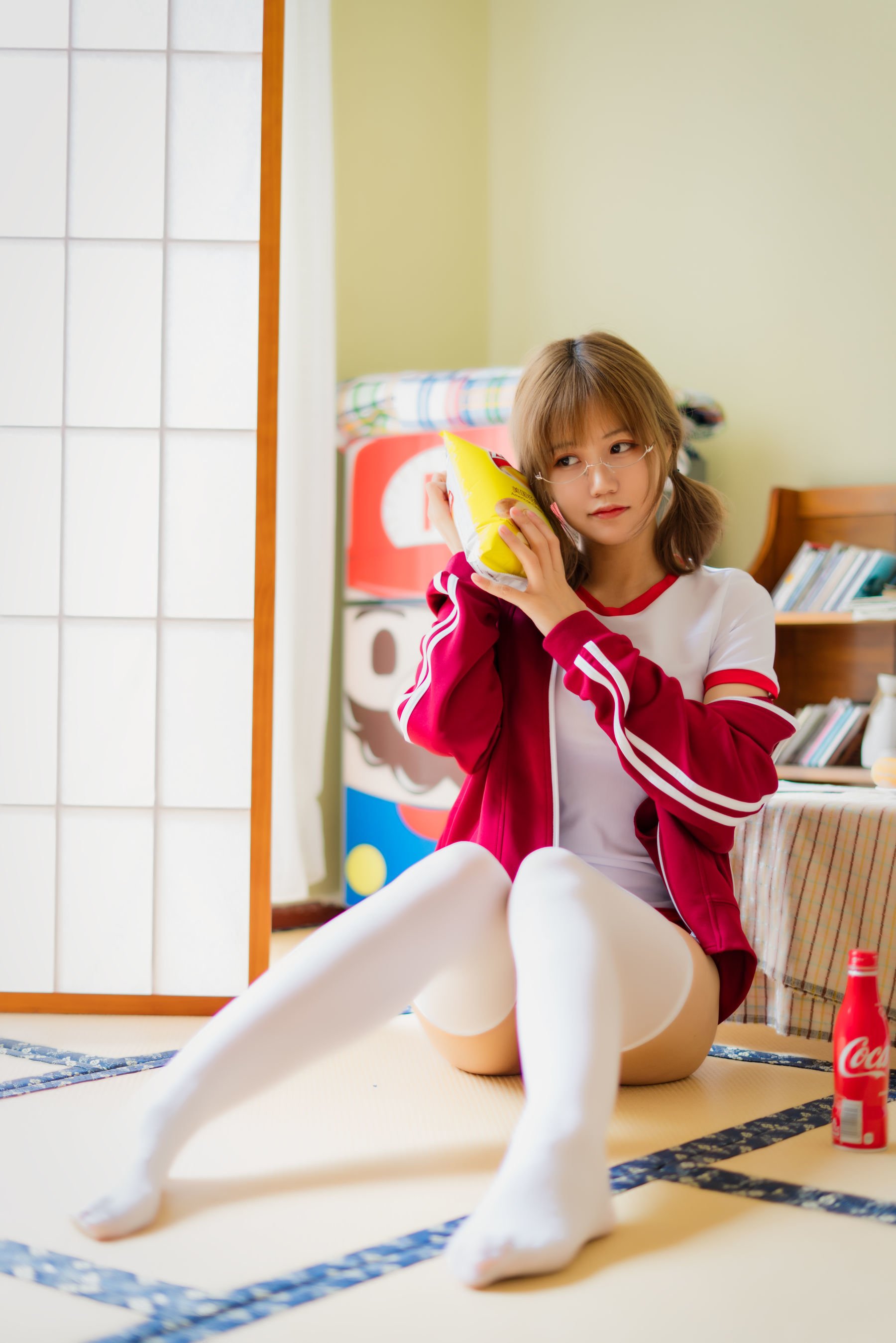 Đọc truyện hentai Tuyển tập Albums siêu phẩm Cosplay - Chap 734 - [Chiyoko Ogura] Red gymnastics suit