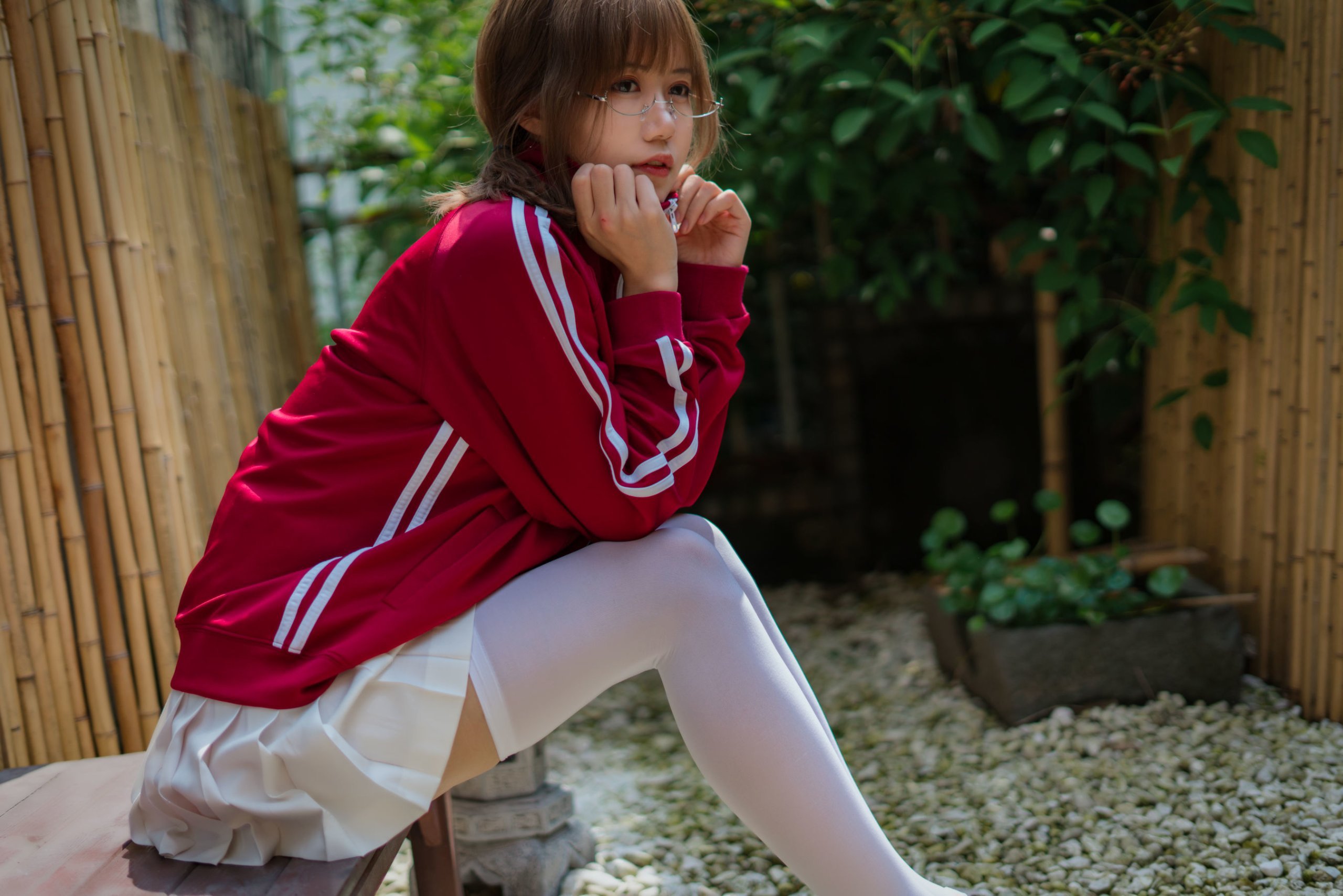 Đọc truyện hentai Tuyển tập Albums siêu phẩm Cosplay - Chap 734 - [Chiyoko Ogura] Red gymnastics suit