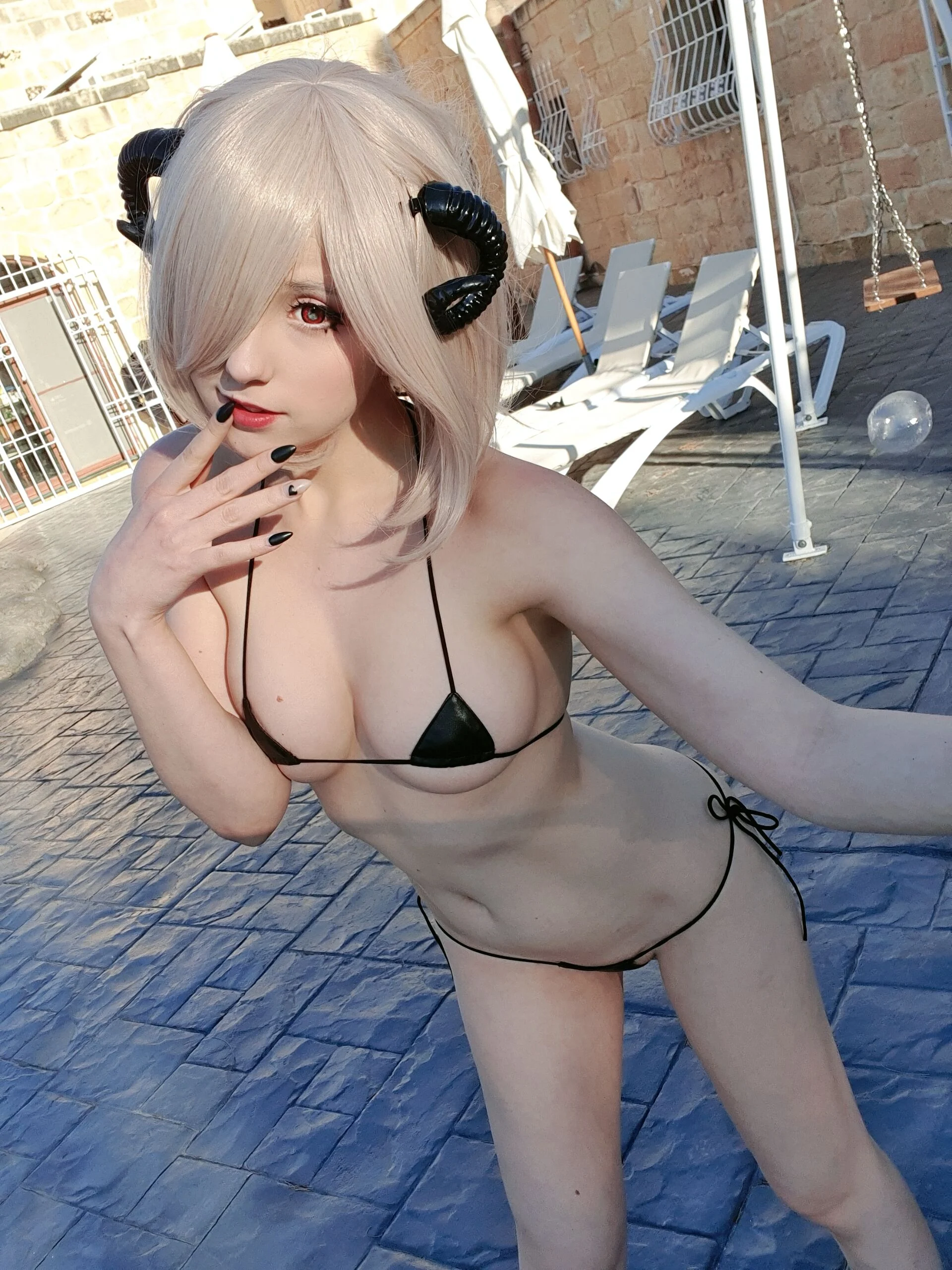 Đọc truyện hentai Tuyển tập Albums siêu phẩm Cosplay - Chap 522 - Megumi Koneko - Rita micro bikini