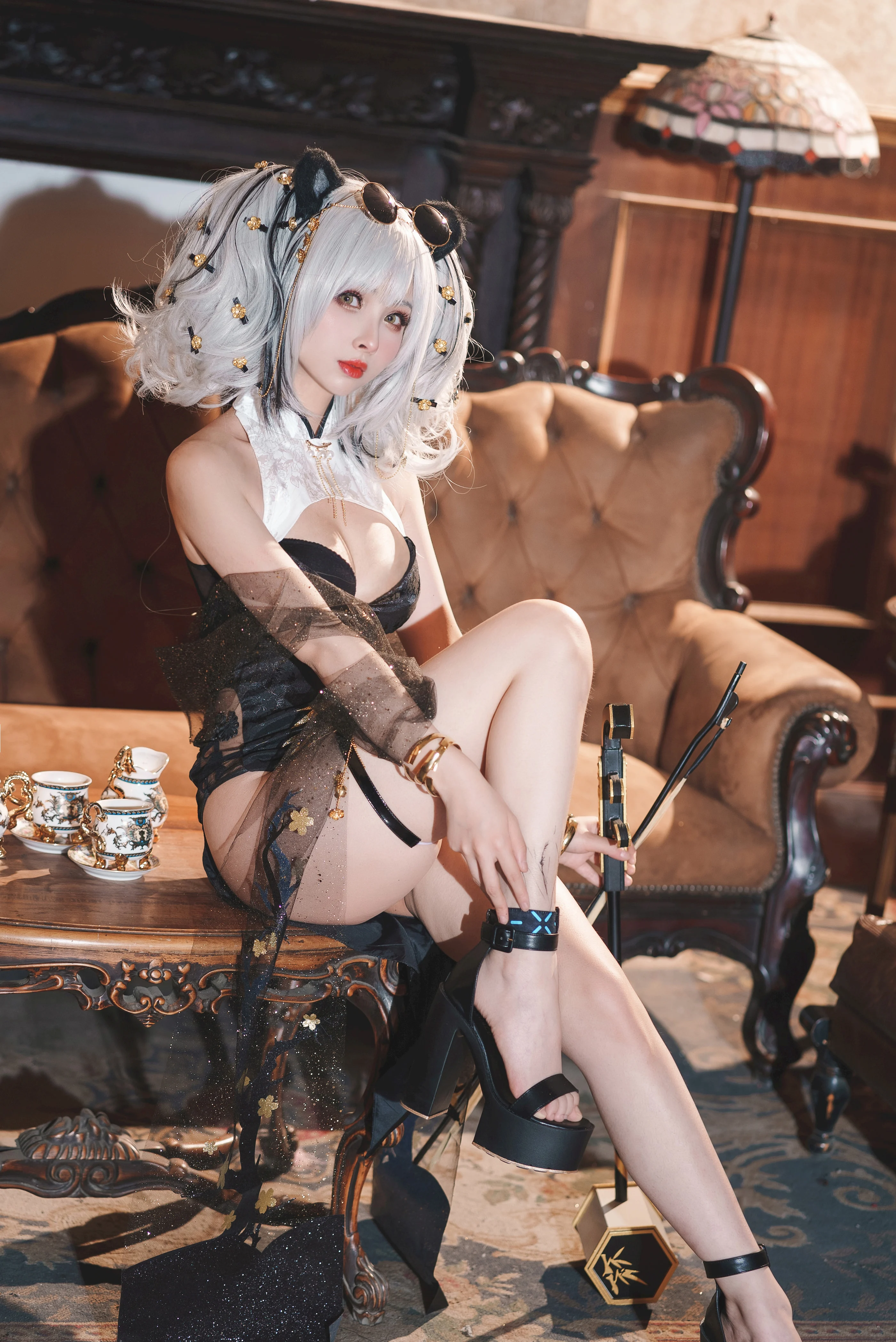 Đọc truyện hentai Tuyển tập Albums siêu phẩm Cosplay - Chap 477 - Rioko - Feater (Arknights)