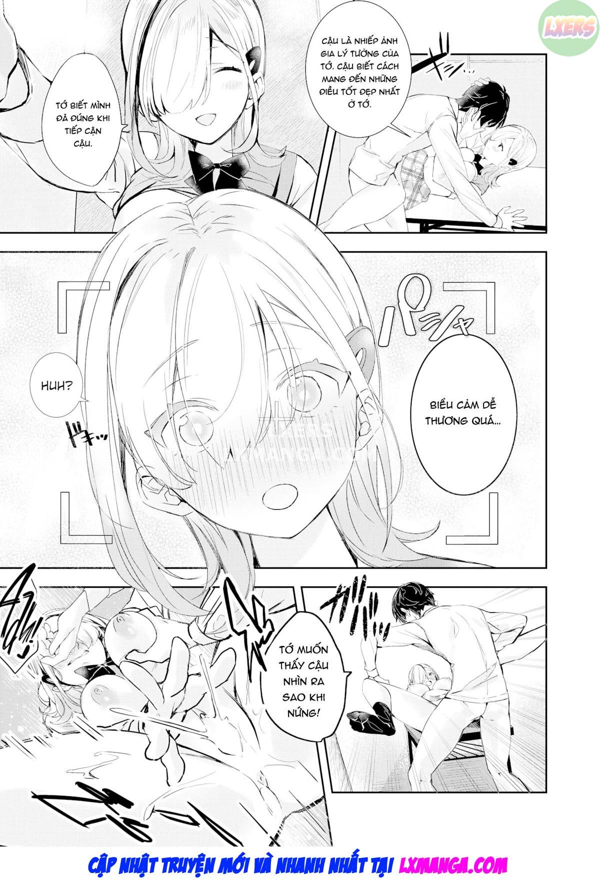 Đọc truyện hentai Bên dưới ống kính - Oneshot