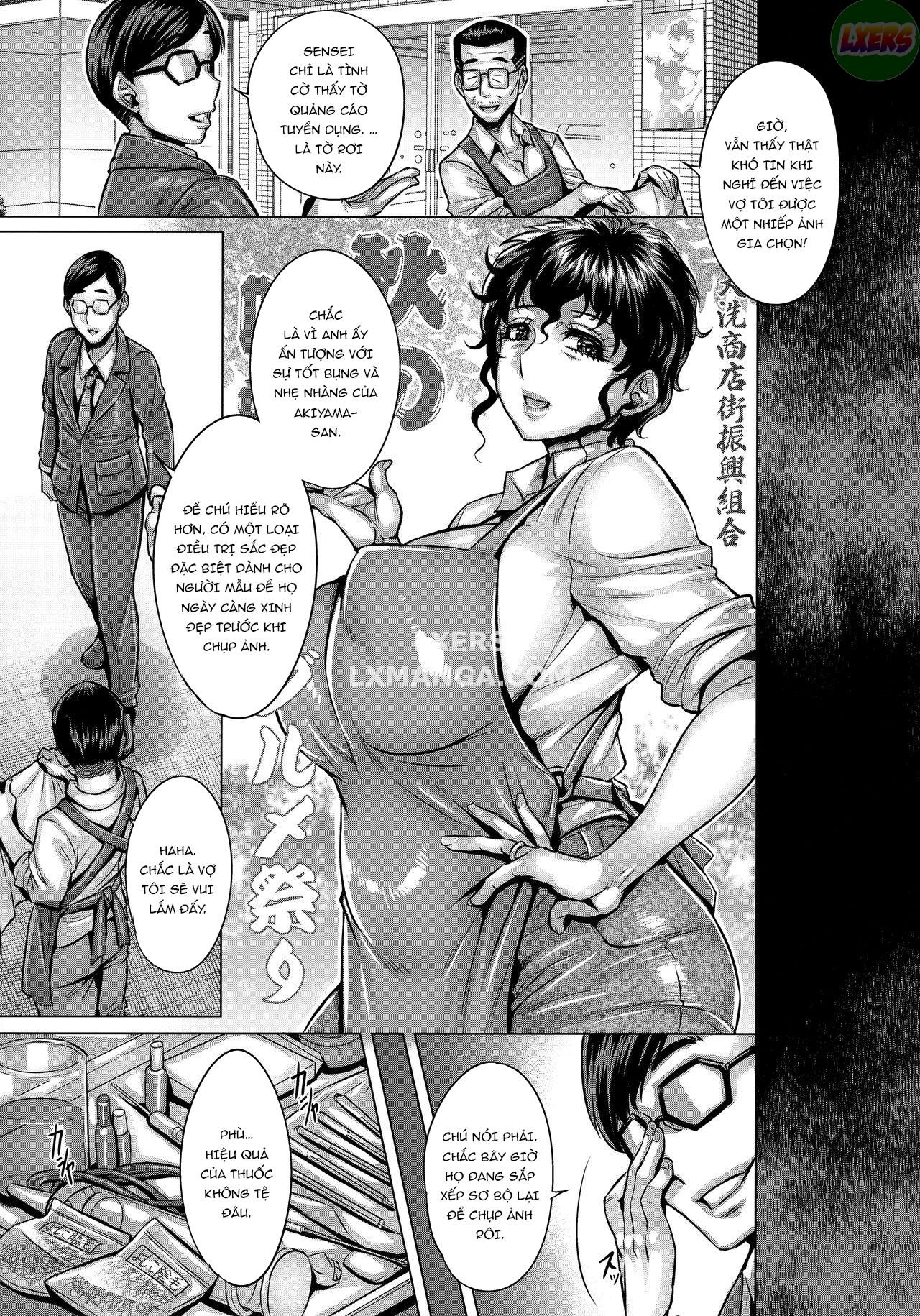 Đọc truyện hentai Chụp ảnh khỏa thân hoàn toàn của người đứng đầu gia đình từng là vua - Oneshot