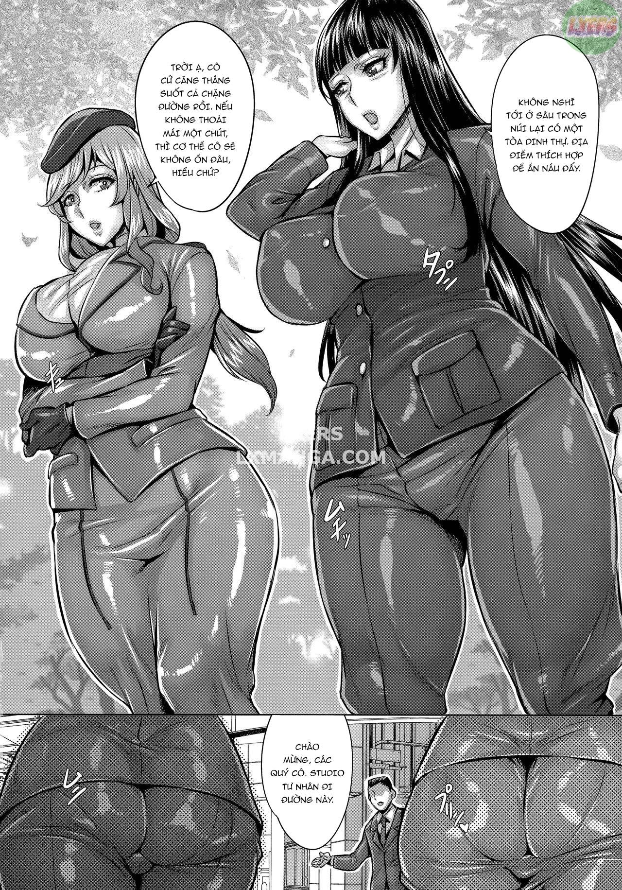 Đọc truyện hentai Chụp ảnh khỏa thân hoàn toàn của người đứng đầu gia đình từng là vua - Oneshot